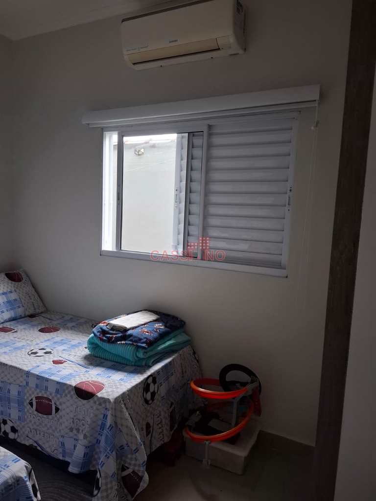Casa em Cubatão, no bairro Vale Verde