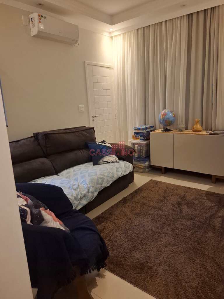 Casa em Cubatão, no bairro Vale Verde