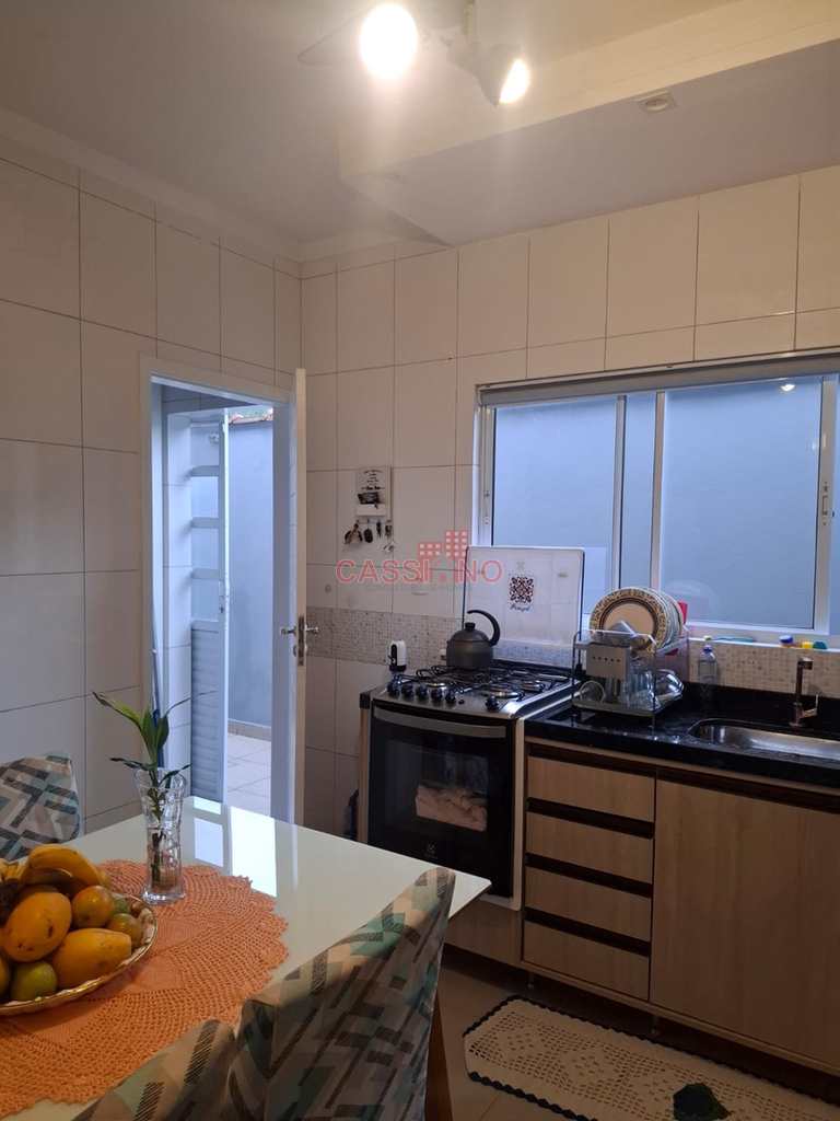 Casa em Cubatão, no bairro Vale Verde