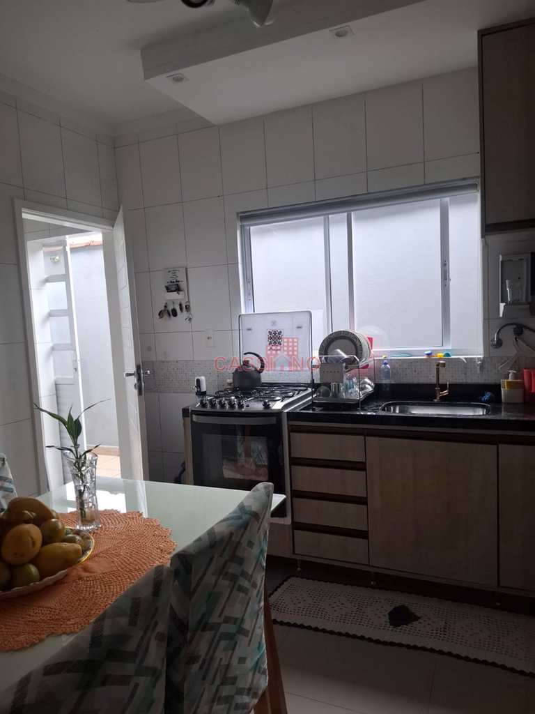 Casa em Cubatão, no bairro Vale Verde