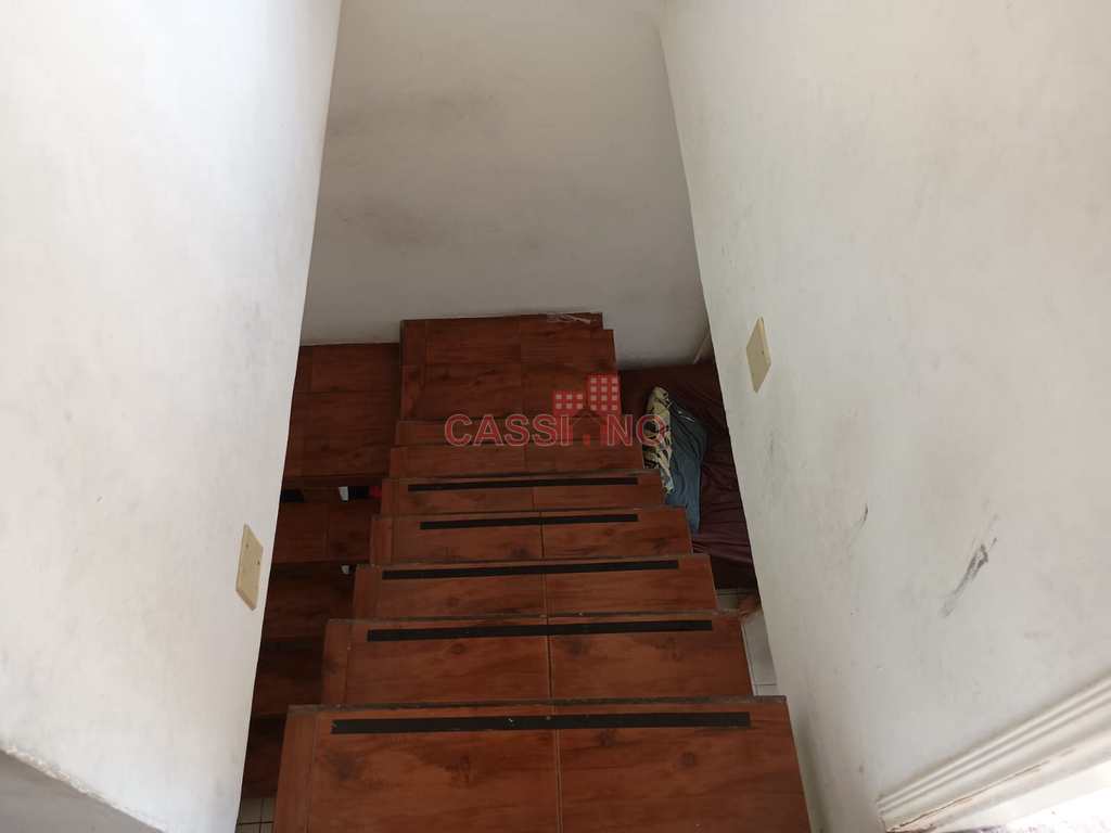 Casa em Cubatão, no bairro Jardim Casqueiro