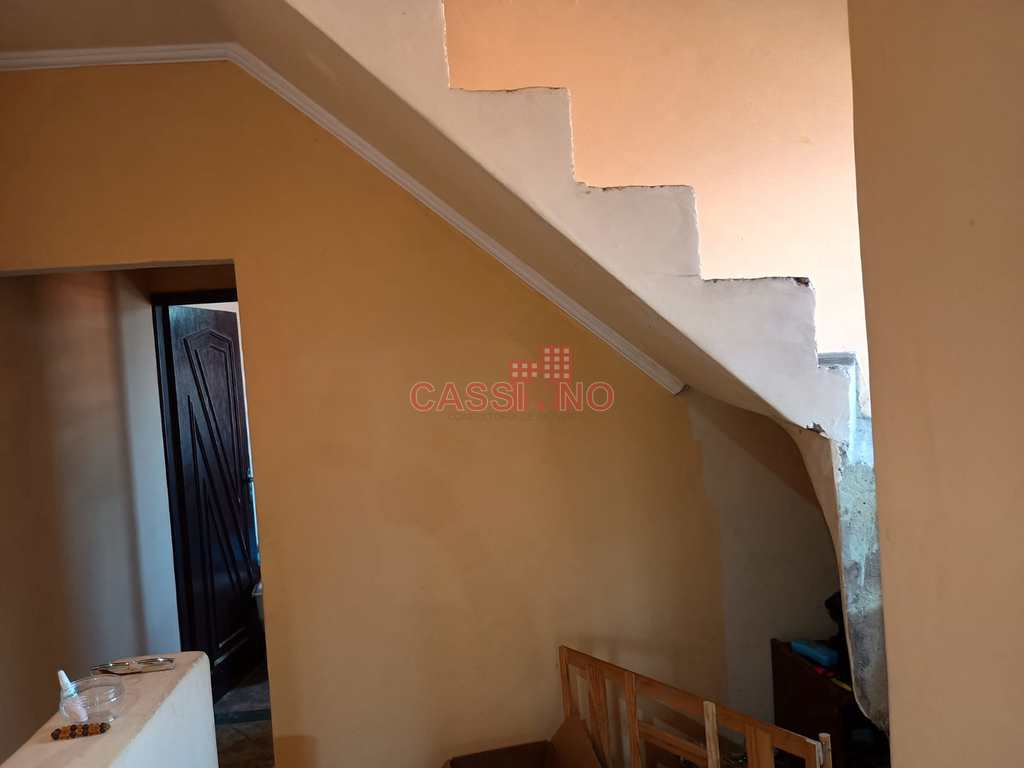 Sobrado em Cubatão, no bairro Vila Nova