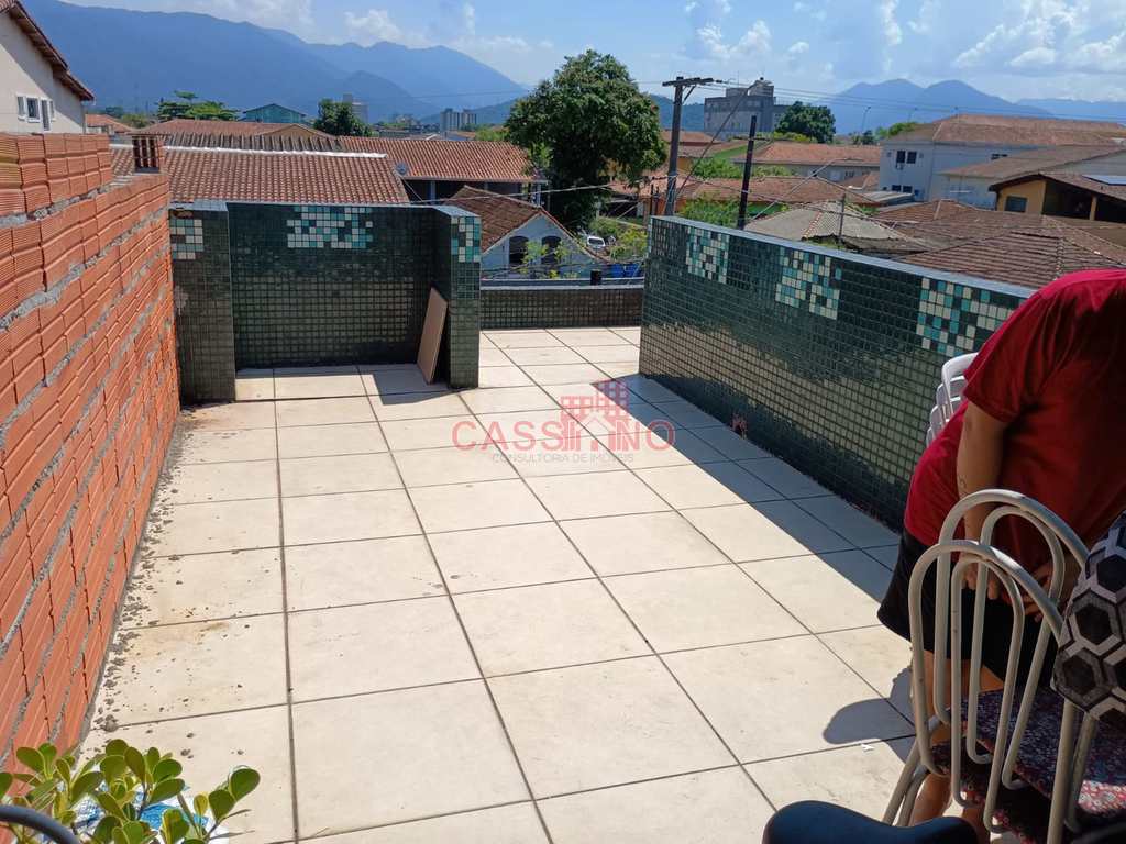 Sobrado em Cubatão, no bairro Vila Nova