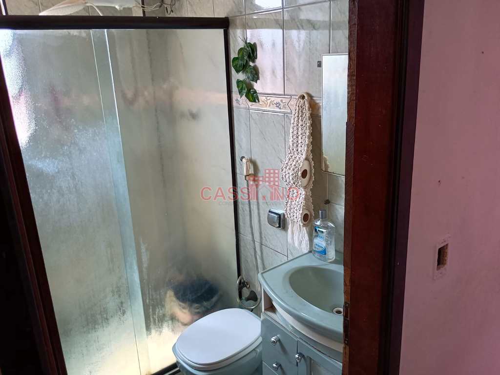 Sobrado em Cubatão, no bairro Vila Nova