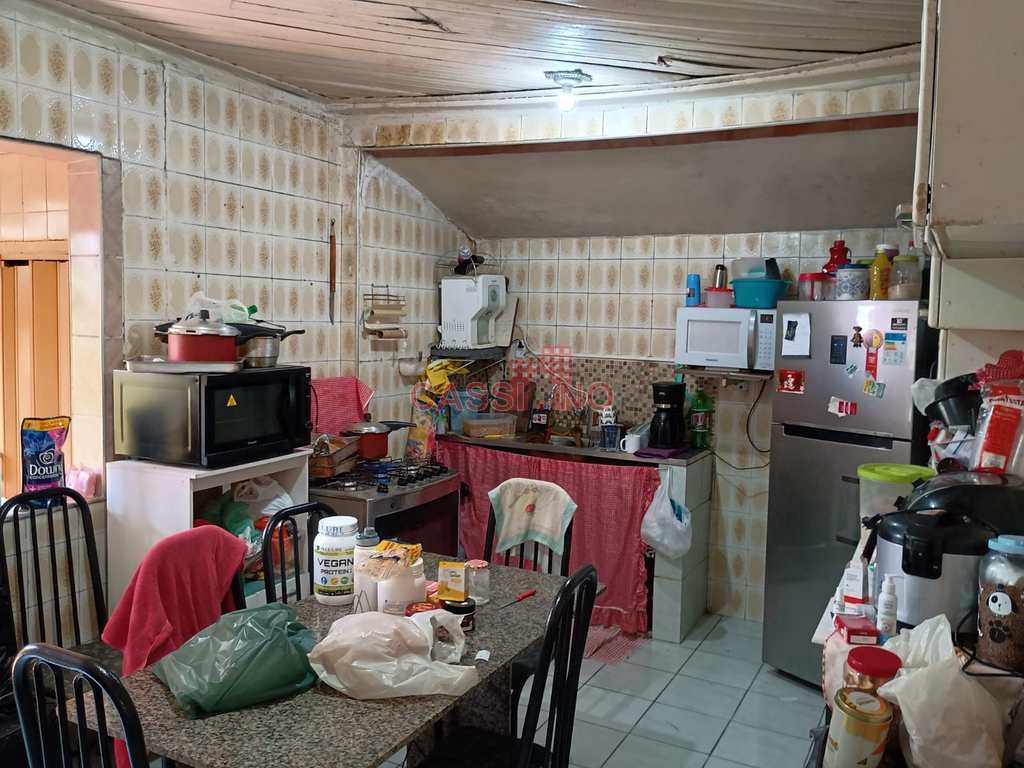 Sobrado em Cubatão, no bairro Vila Nova