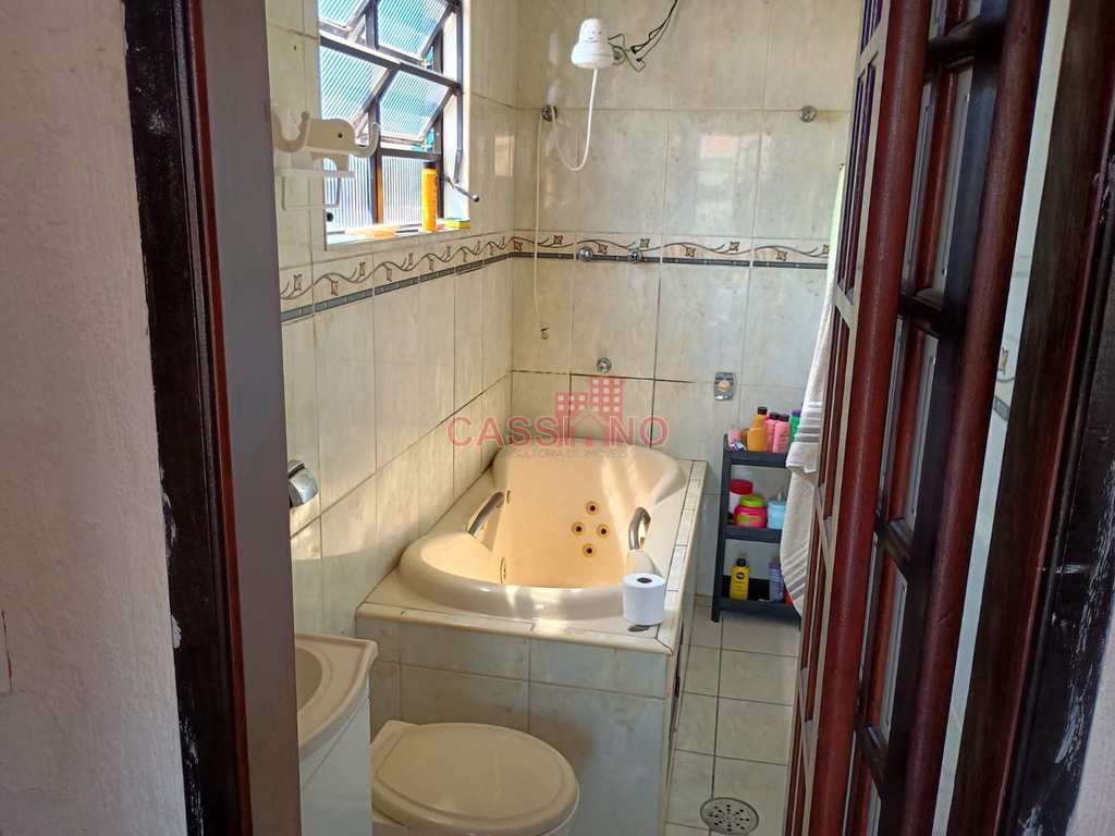 Sobrado em Cubatão, no bairro Vila Nova