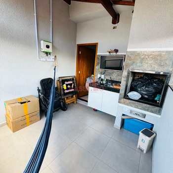 Casa de Condomínio em Praia Grande, bairro Boqueirão