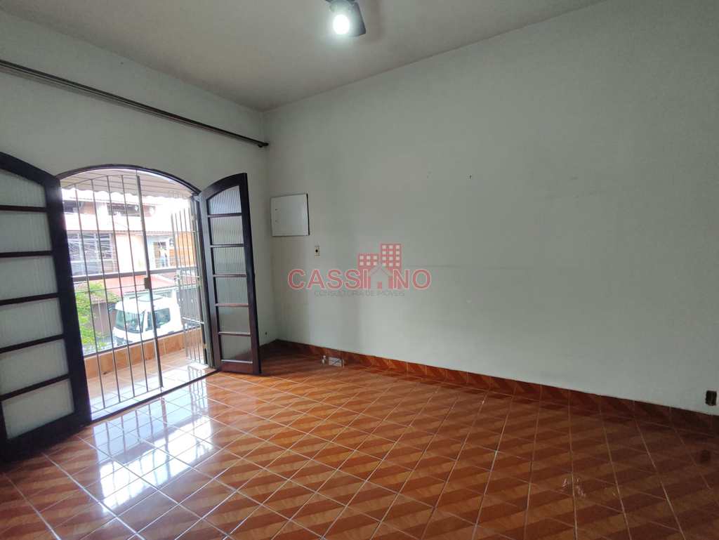 Sobrado em Cubatão, no bairro Vila Ponte Nova