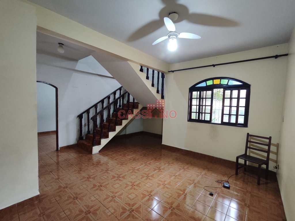 Sobrado em Cubatão, no bairro Vila Ponte Nova