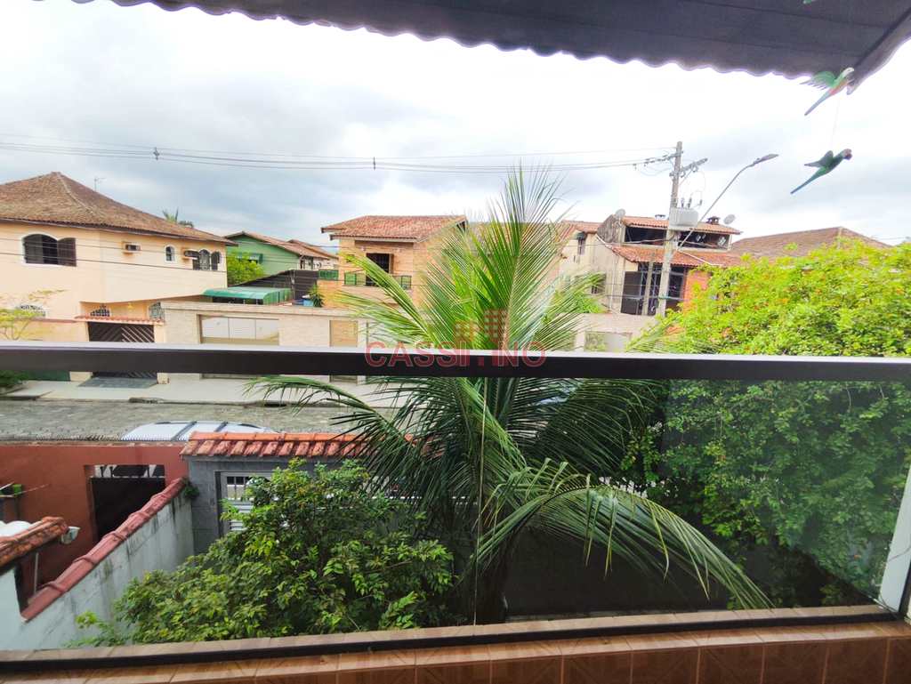 Sobrado em Cubatão, no bairro Vila Ponte Nova