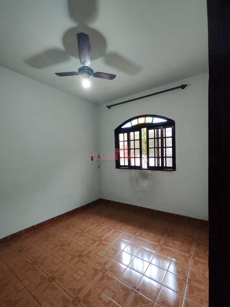 Sobrado em Cubatão, no bairro Vila Ponte Nova