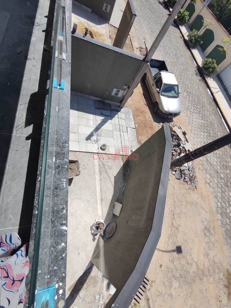 Sobrado em Cubatão, no bairro Vila Ponte Nova
