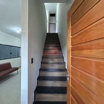 Sobrado em Cubatão, bairro Vila Ponte Nova