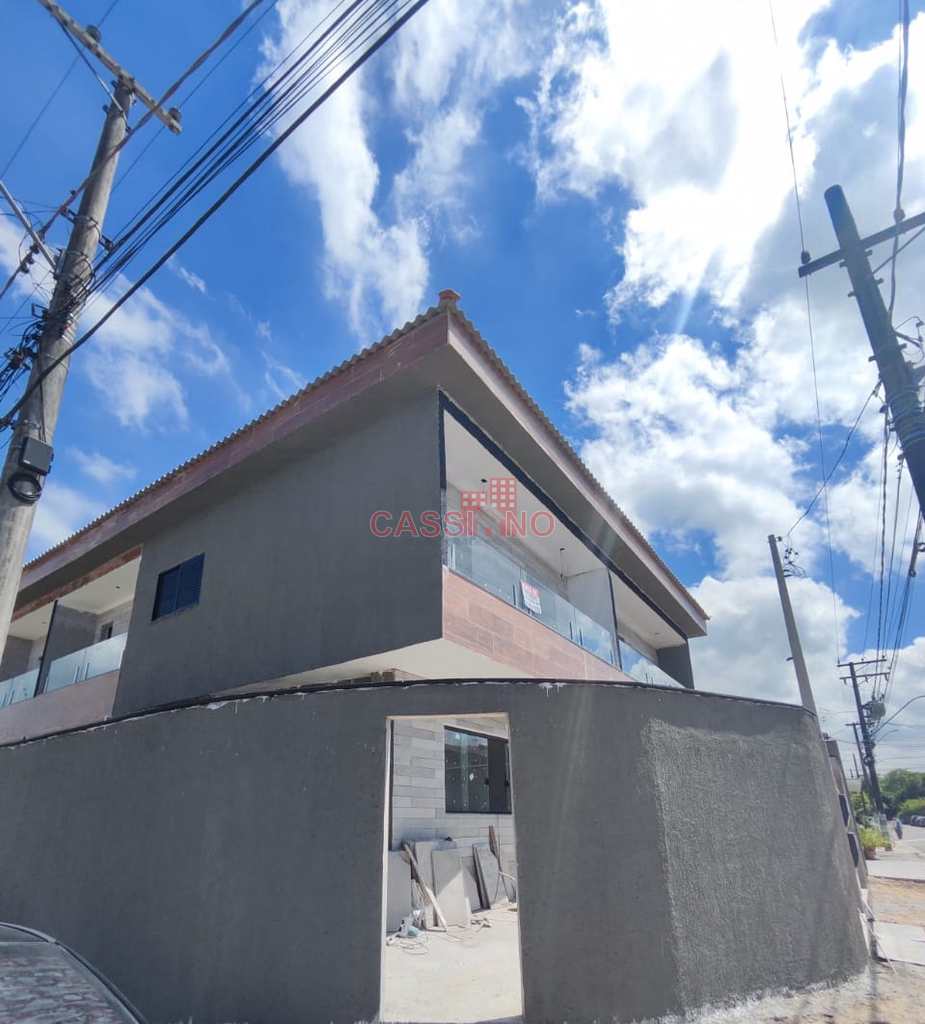 Sobrado em Cubatão, no bairro Vila Ponte Nova