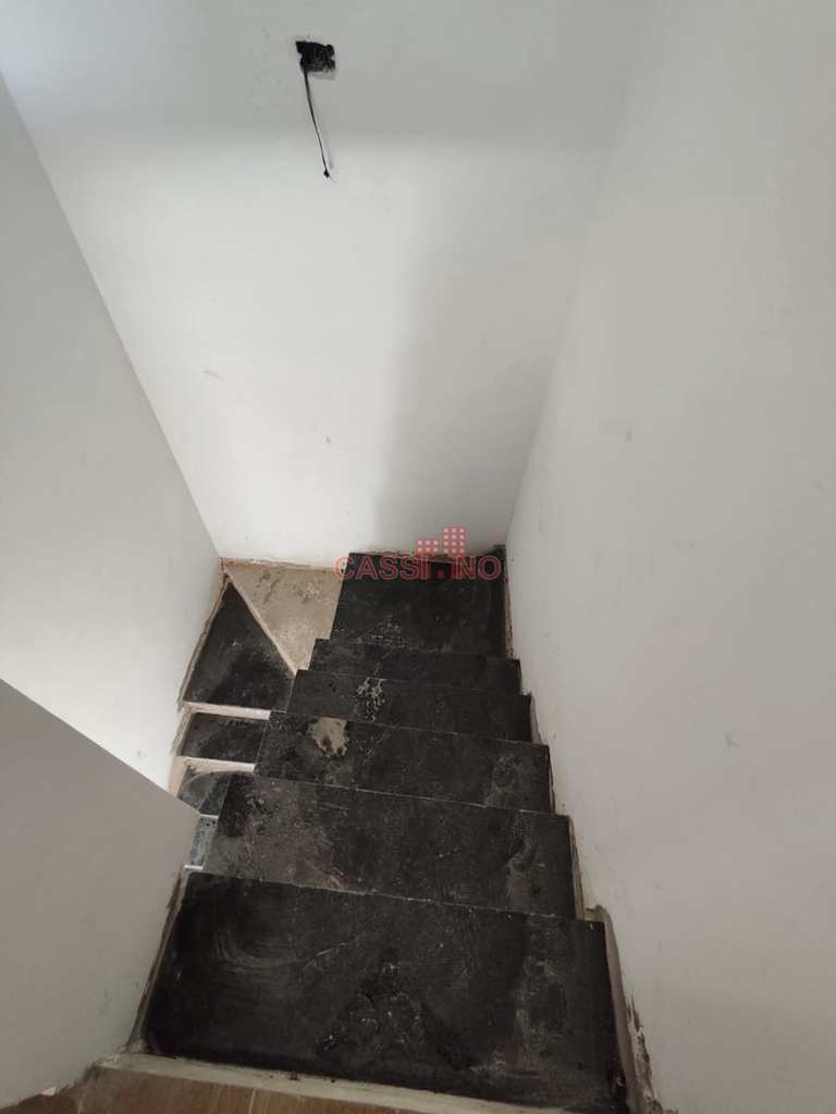 Sobrado em Cubatão, no bairro Vila Ponte Nova