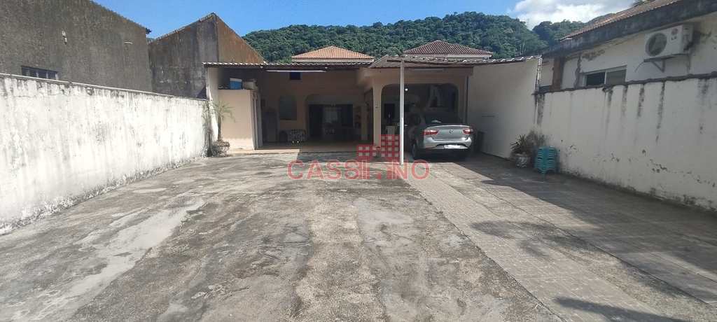 Casa em Cubatão, no bairro Vale Verde
