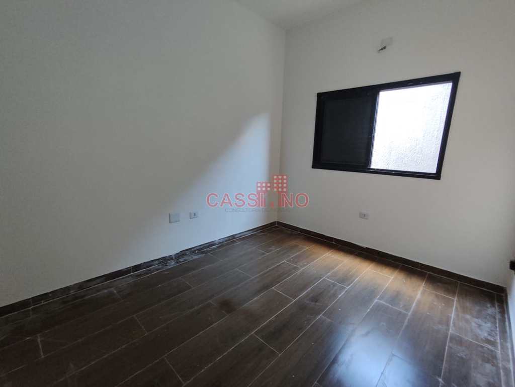 Casa em Cubatão, no bairro Vila Nova