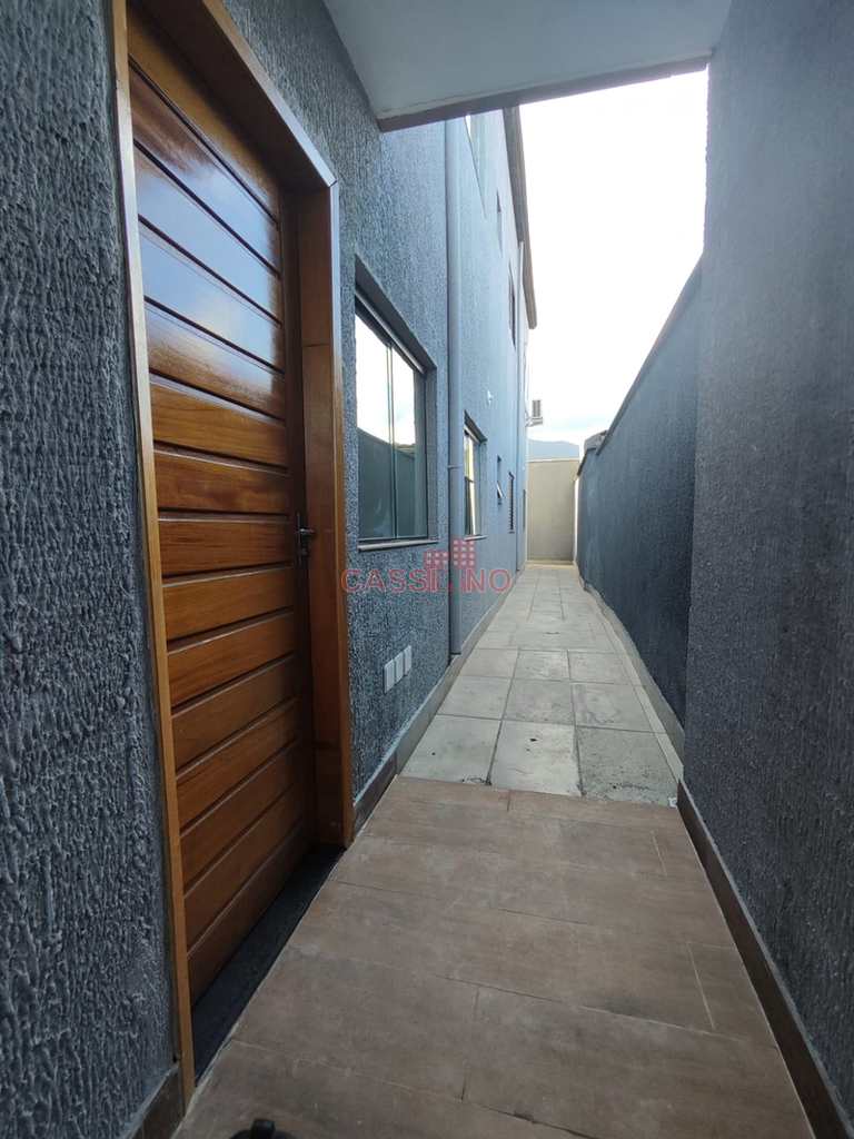 Casa em Cubatão, no bairro Vila Nova