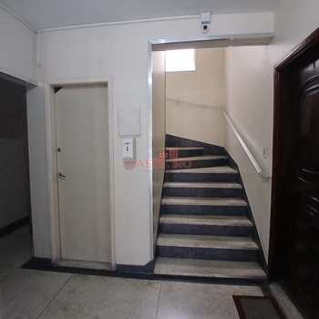 Apartamento em Cubatão, bairro Vila Nova
