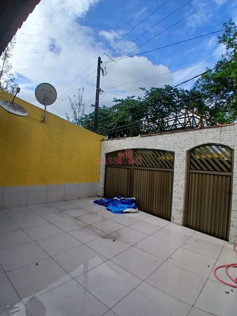 Casa em Cubatão, no bairro Vale Verde