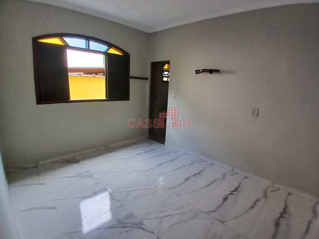 Casa em Cubatão, no bairro Vale Verde