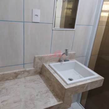 Casa em Cubatão, bairro Ilha Caraguatá