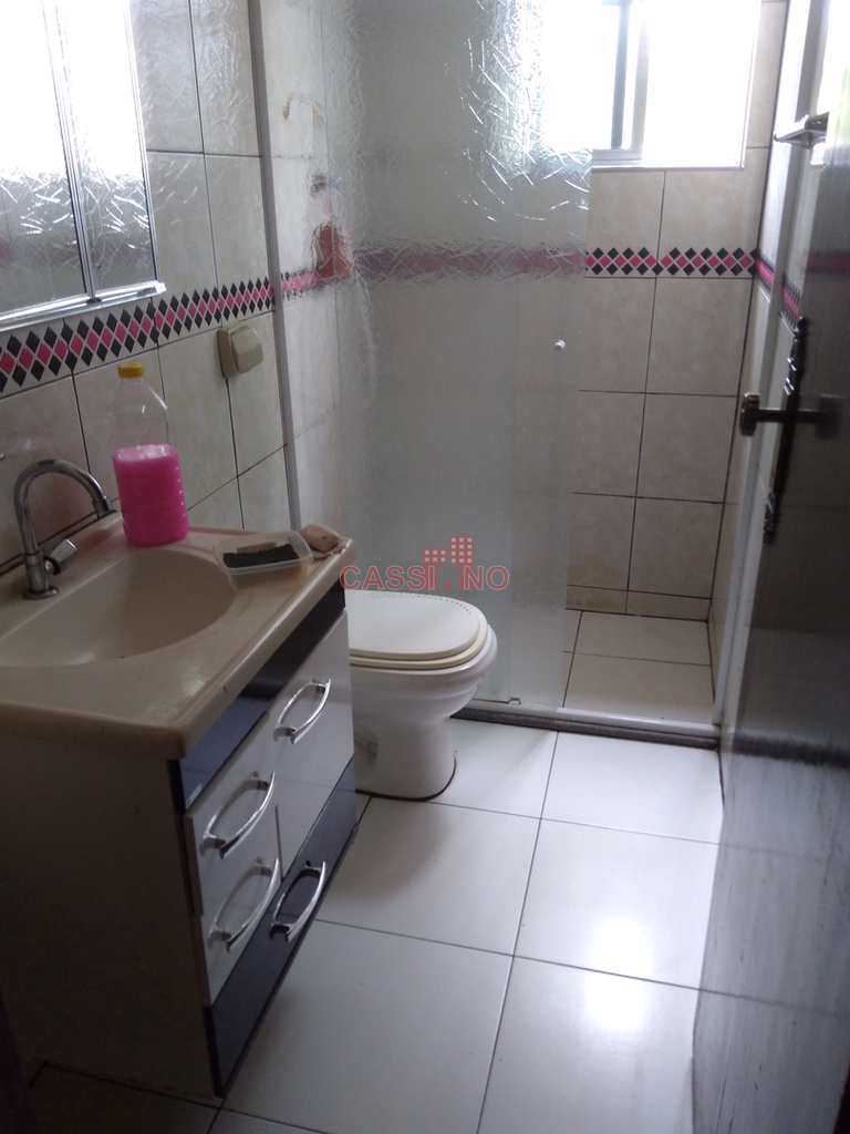 Sobrado em Cubatão, no bairro Vila Couto