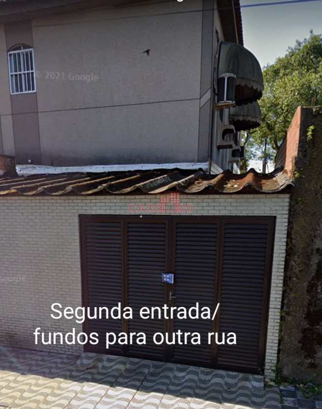 Sobrado em Cubatão, no bairro Vila Couto