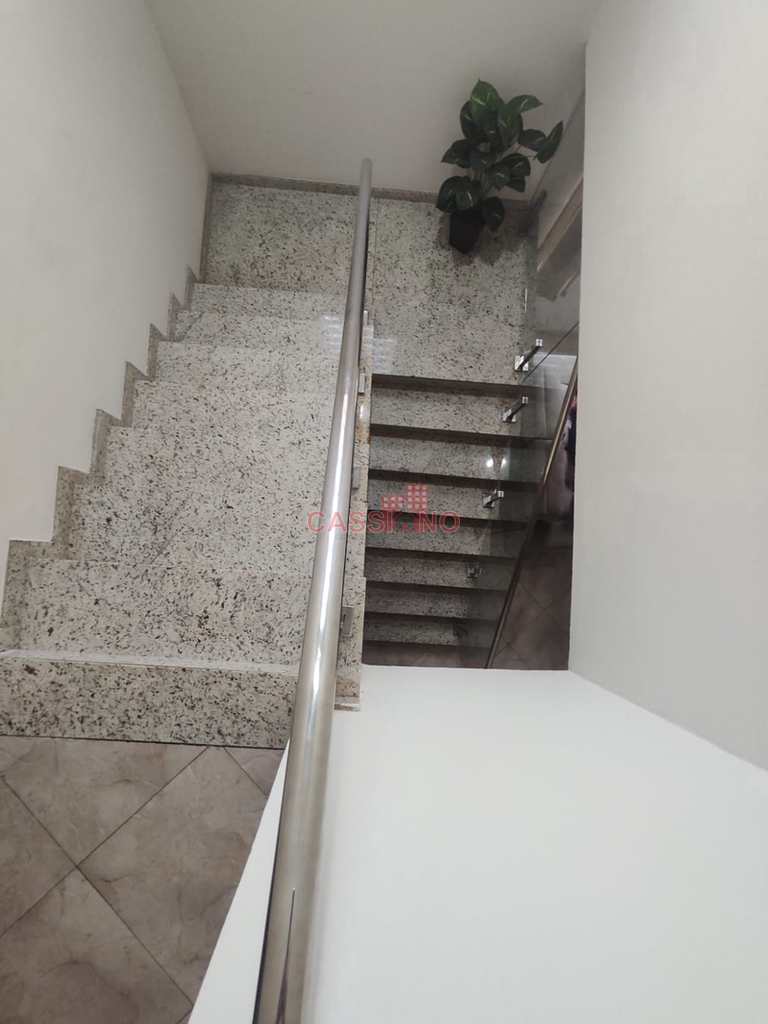 Sobrado em Cubatão, no bairro Vila Ponte Nova