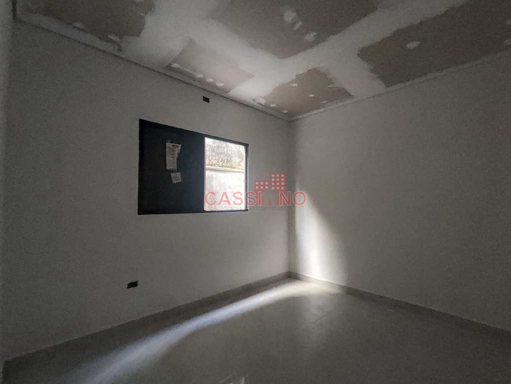 Casa em Cubatão, no bairro Vale Verde