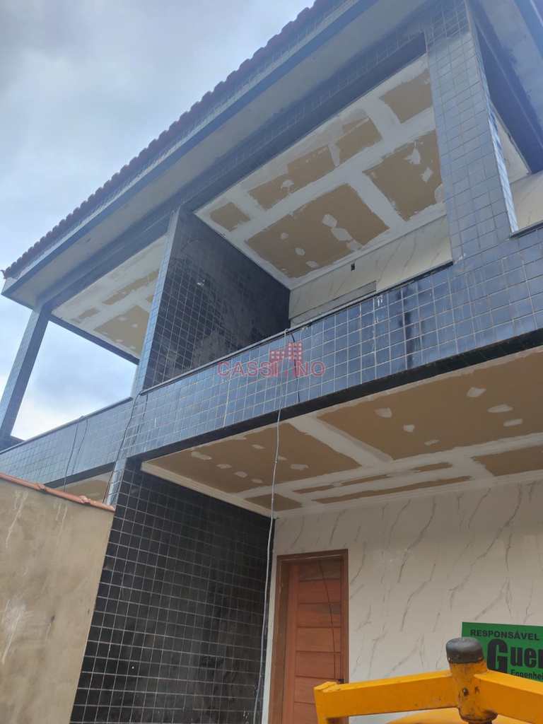 Casa em Cubatão, no bairro Vale Verde