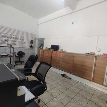 Prédio Comercial em Cubatão, bairro Centro