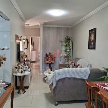 Casa em Praia Grande, bairro Samambaia