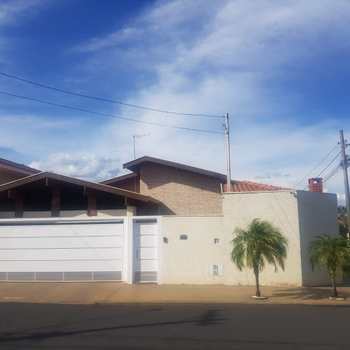 Casa em Jales, bairro Jardim Aclimação
