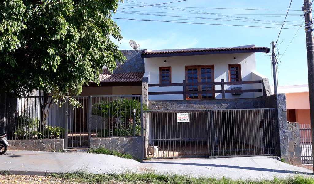 Casa em Jales, bairro Jardim Trianon