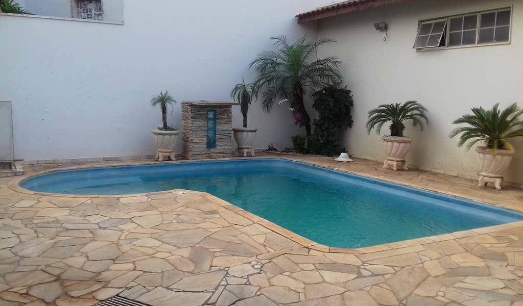 Casa em Jales, bairro Residencial Maria Silveira