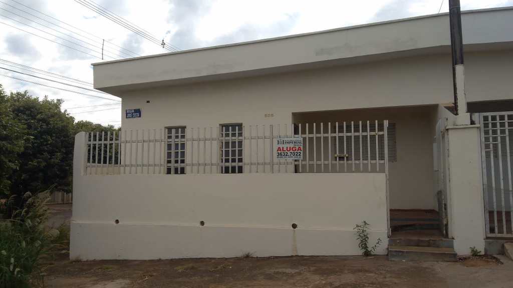 Casa em Jales, no bairro Jardim Primavera