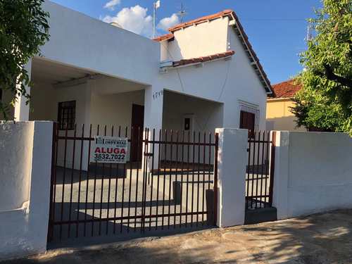 Casa, código 3677 em Jales, bairro IV Centenário