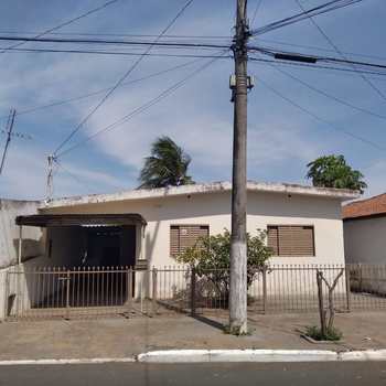 Casa em Jales, bairro Jardim Bom Jesus