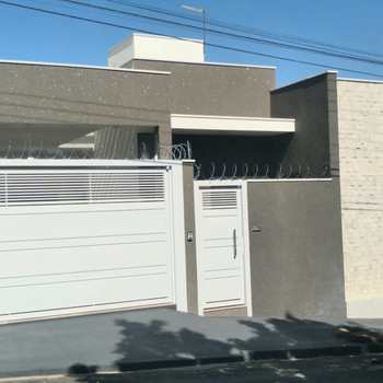 Casa em Jales, bairro Jardim Morumbi