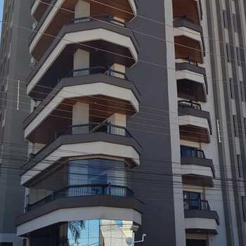 Apartamento em Jales, bairro Centro