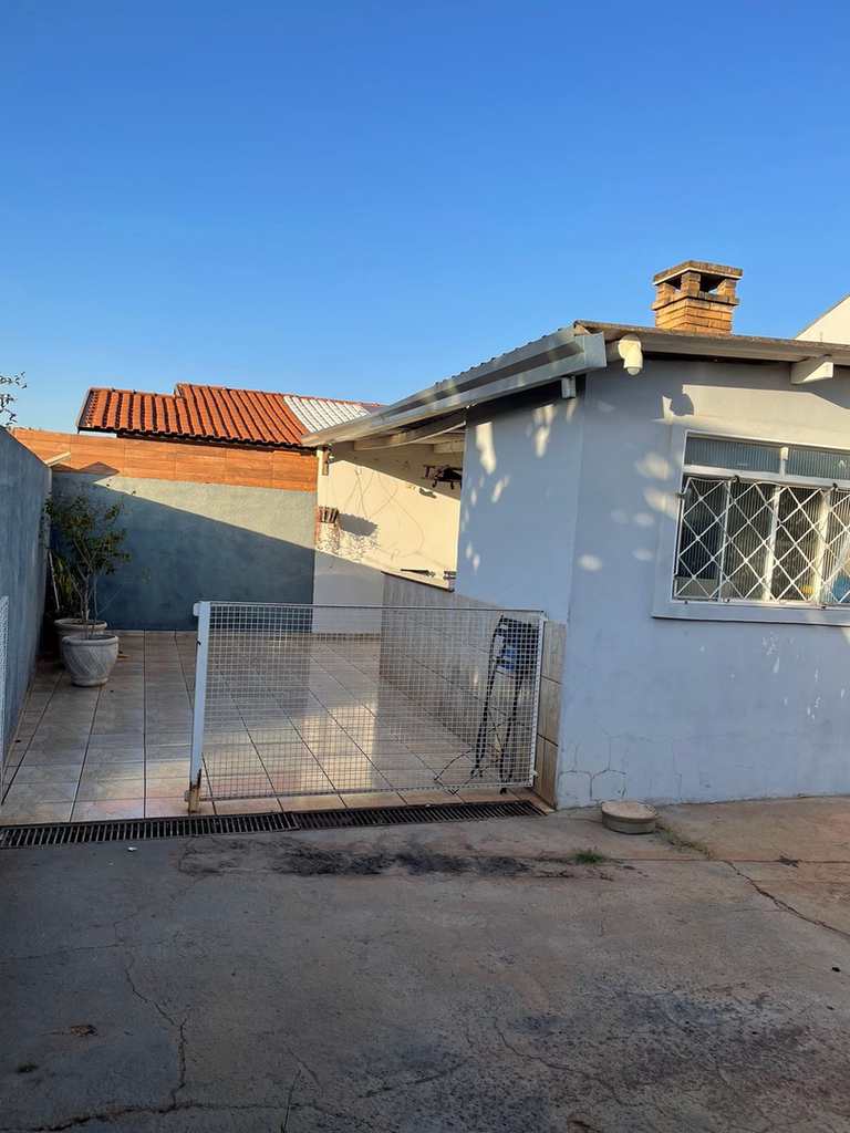 Casa em Jales, no bairro Jardim Paraíso