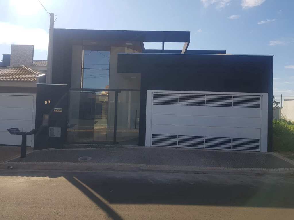 Casa em Jales, no bairro Residencial Vila Mariana