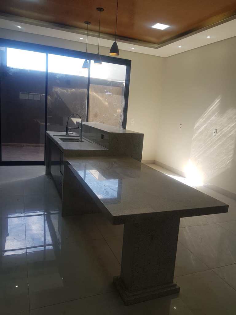 Casa em Jales, no bairro Residencial Vila Mariana