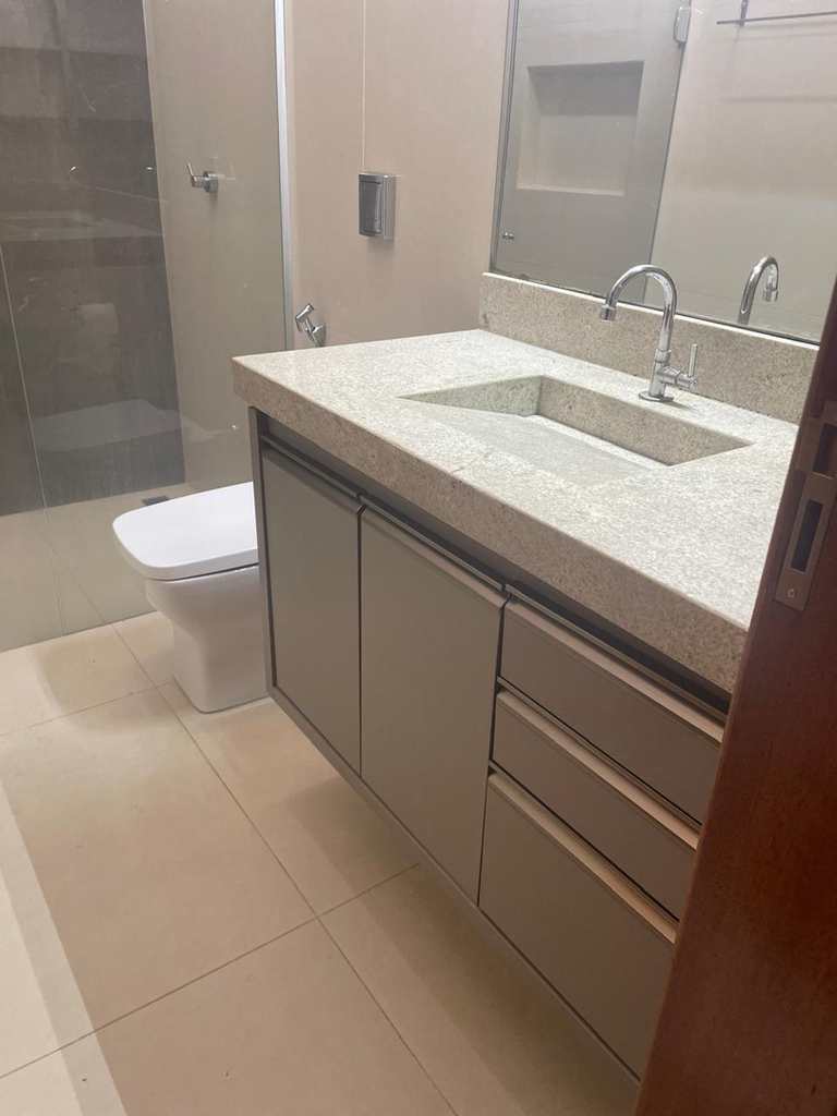Casa em Jales, no bairro Jardim Santo Expedito