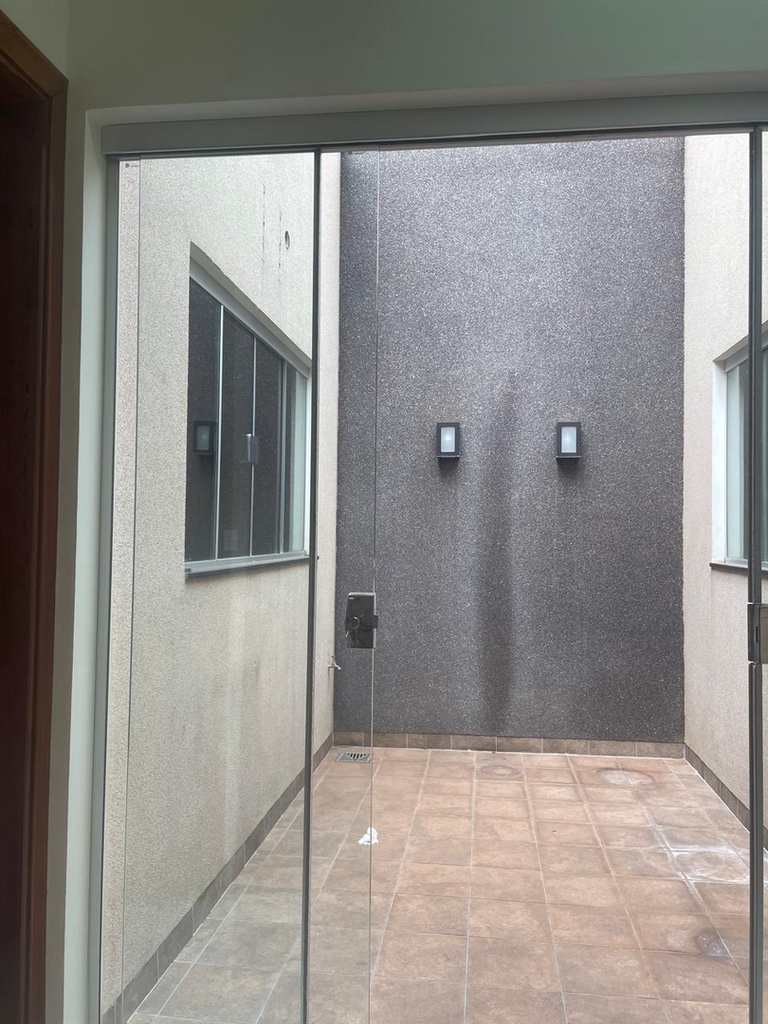 Casa em Jales, no bairro Jardim Santo Expedito