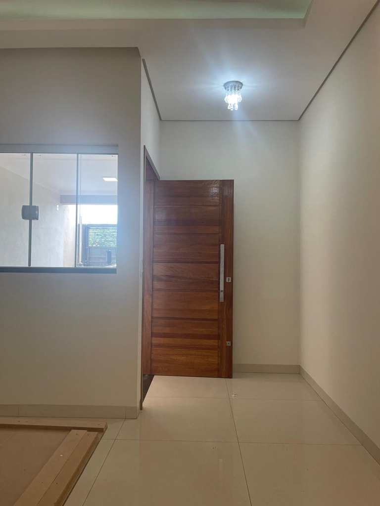 Casa em Jales, no bairro Jardim Santo Expedito