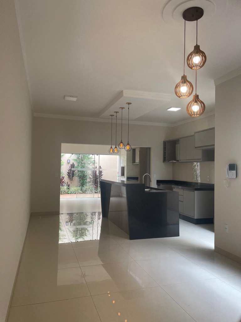 Casa em Jales, no bairro Jardim Santo Expedito
