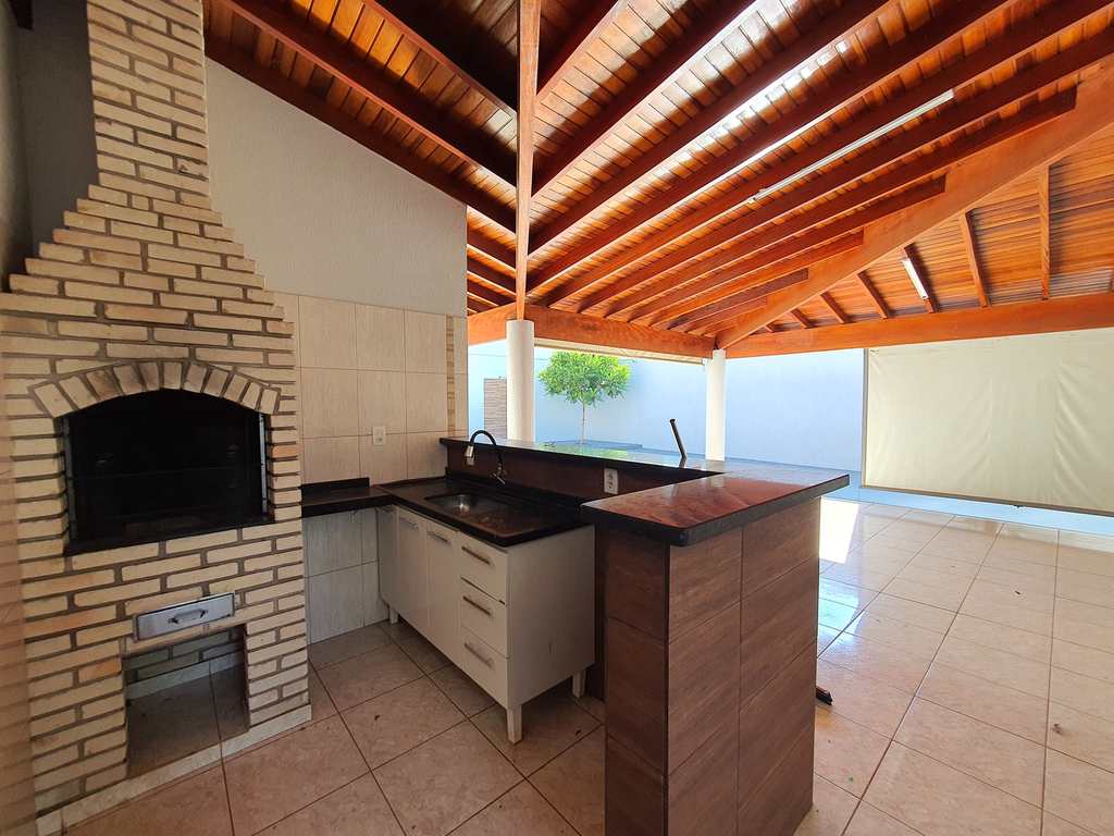 Casa em Jales, no bairro Jardim Monterey