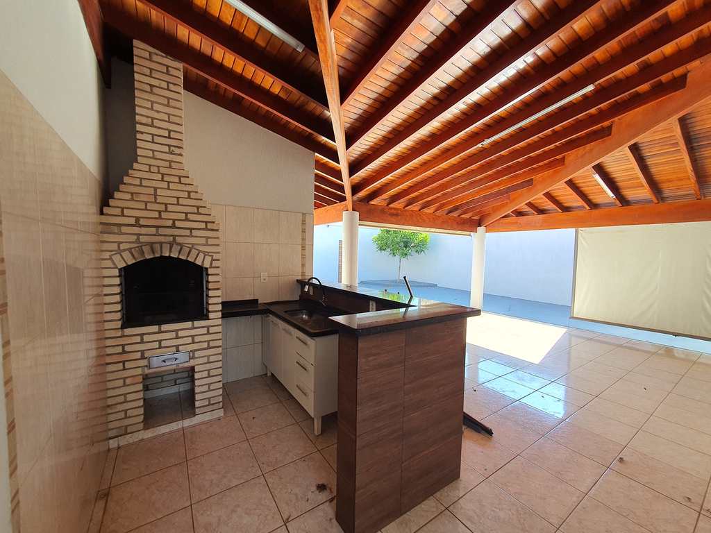 Casa em Jales, no bairro Jardim Monterey